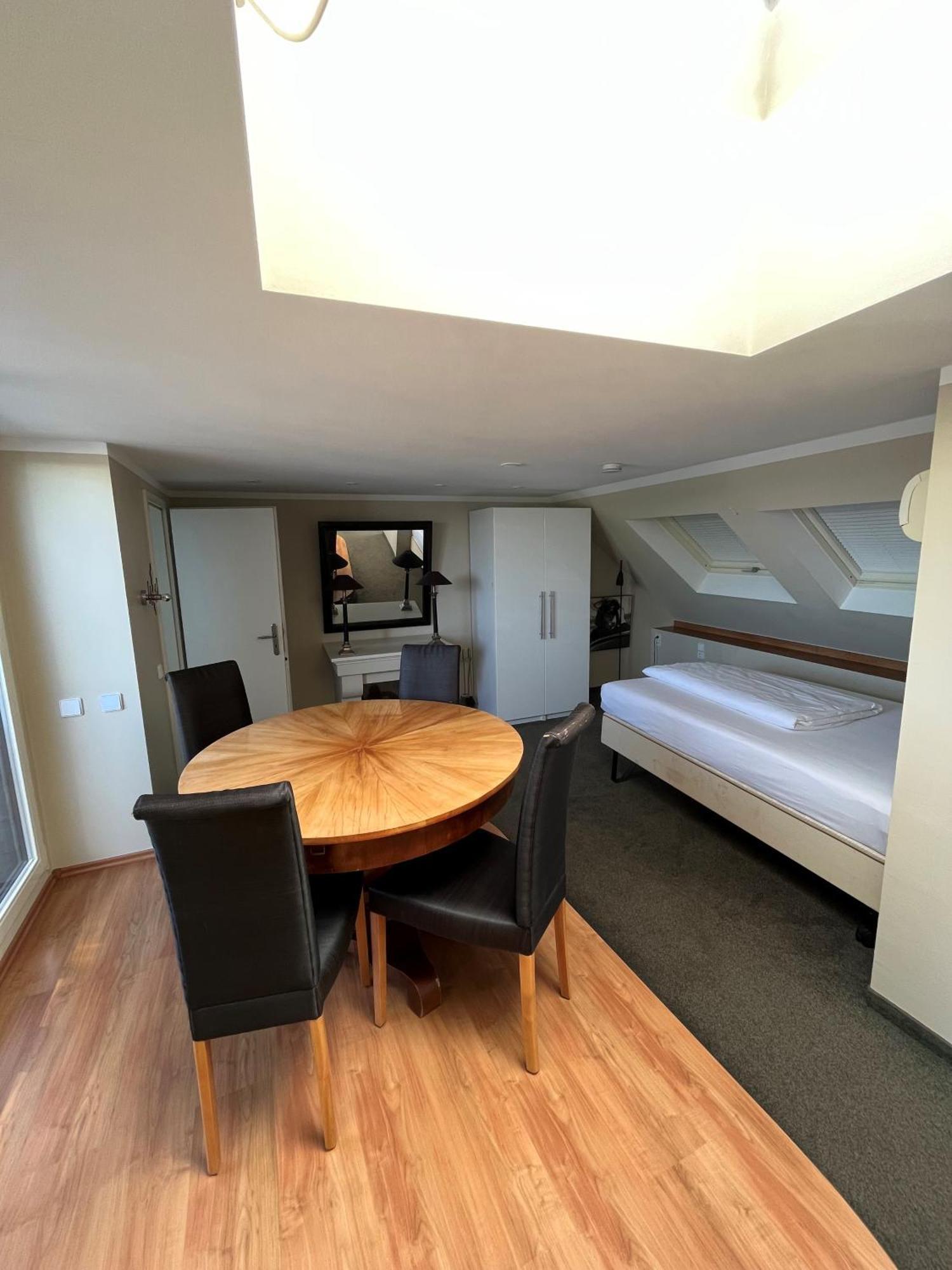 Rugs Hotel Koeln Kültér fotó