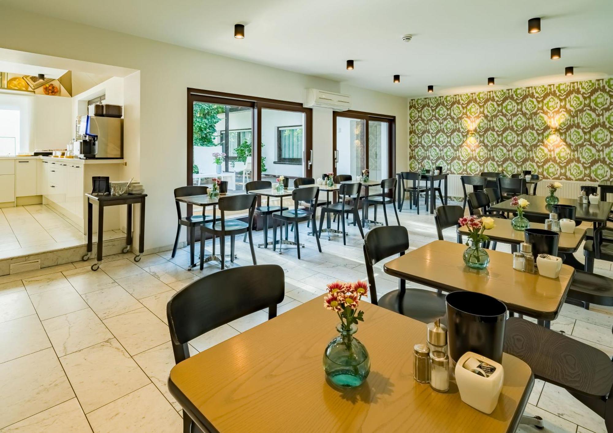 Rugs Hotel Koeln Kültér fotó